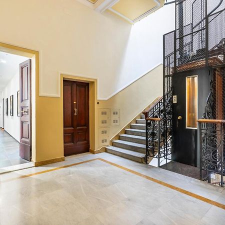 San Marco Black Appartamento Luxury Con Terrazzo E Parcheggio Su Richiesta フィレンツェ エクステリア 写真