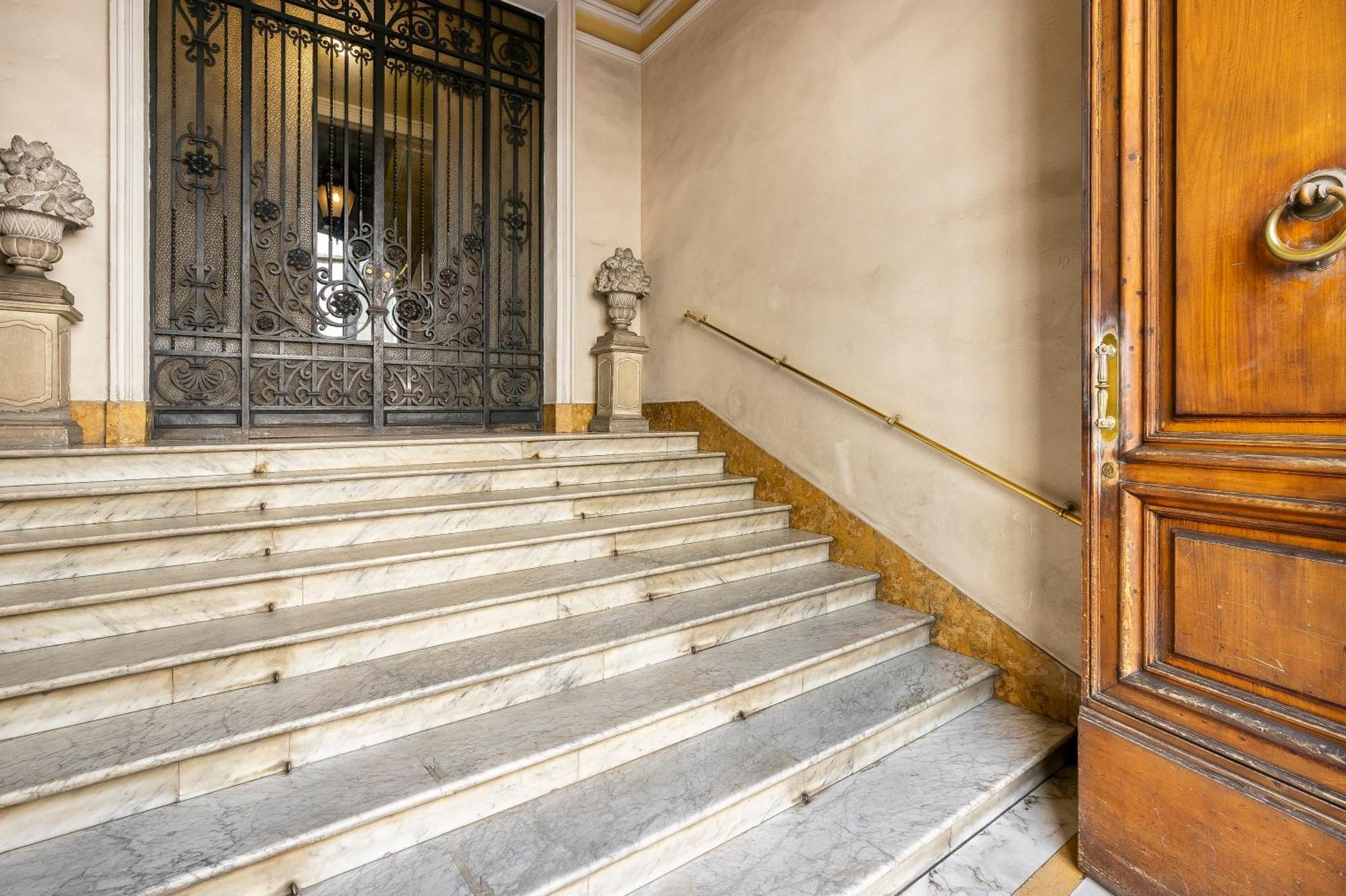 San Marco Black Appartamento Luxury Con Terrazzo E Parcheggio Su Richiesta フィレンツェ エクステリア 写真