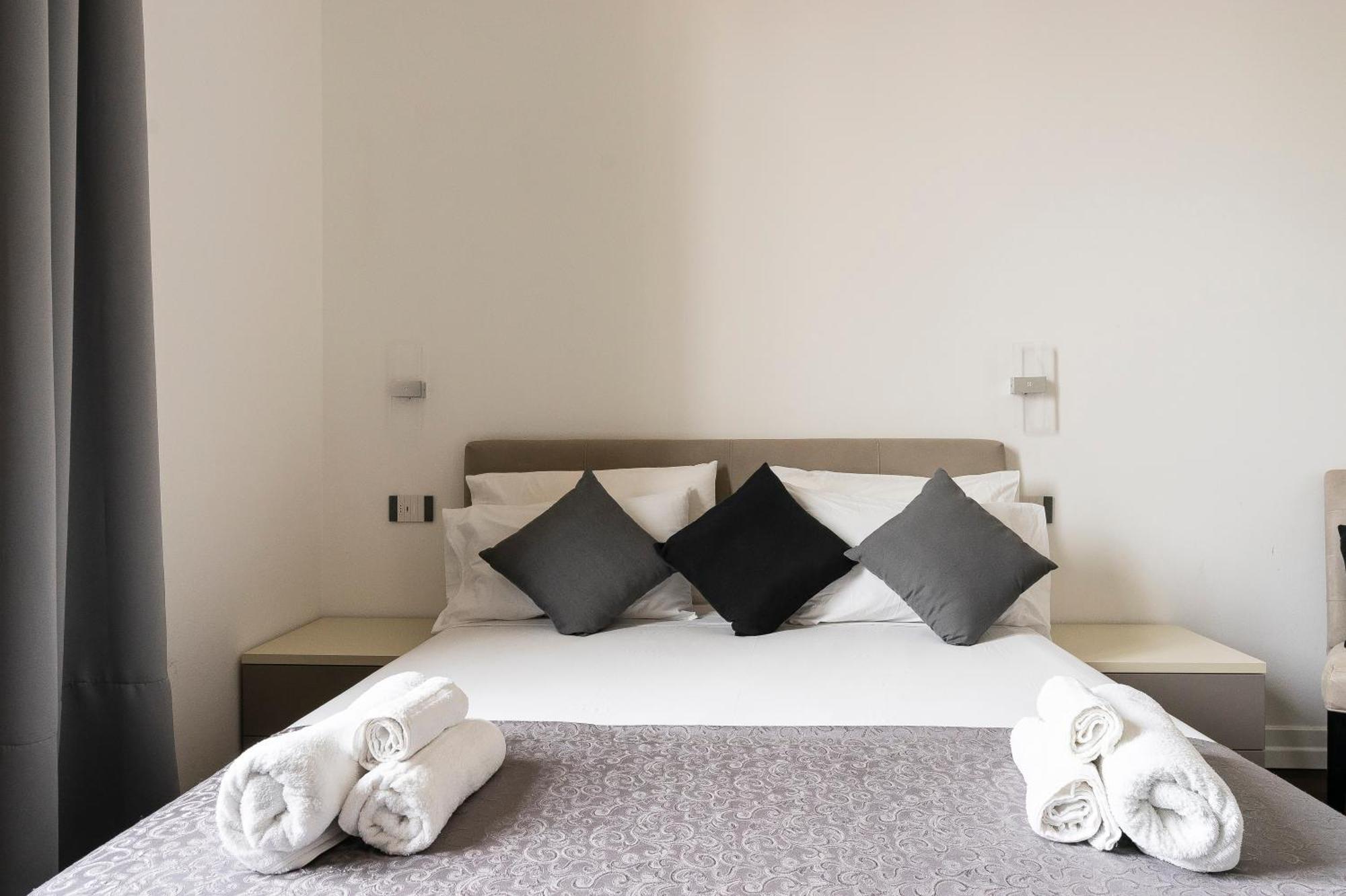 San Marco Black Appartamento Luxury Con Terrazzo E Parcheggio Su Richiesta フィレンツェ エクステリア 写真