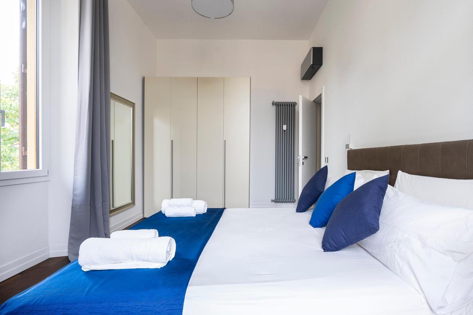 San Marco Black Appartamento Luxury Con Terrazzo E Parcheggio Su Richiesta フィレンツェ エクステリア 写真