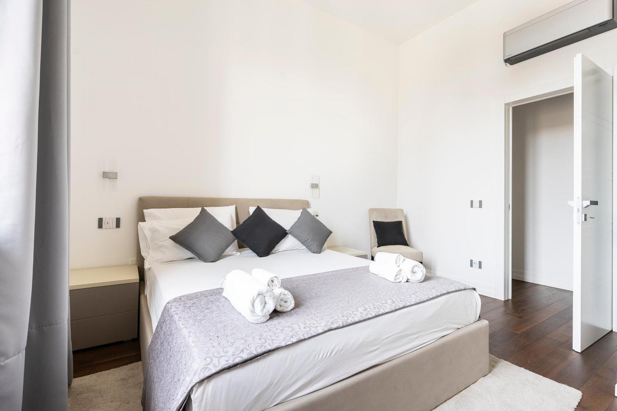 San Marco Black Appartamento Luxury Con Terrazzo E Parcheggio Su Richiesta フィレンツェ エクステリア 写真